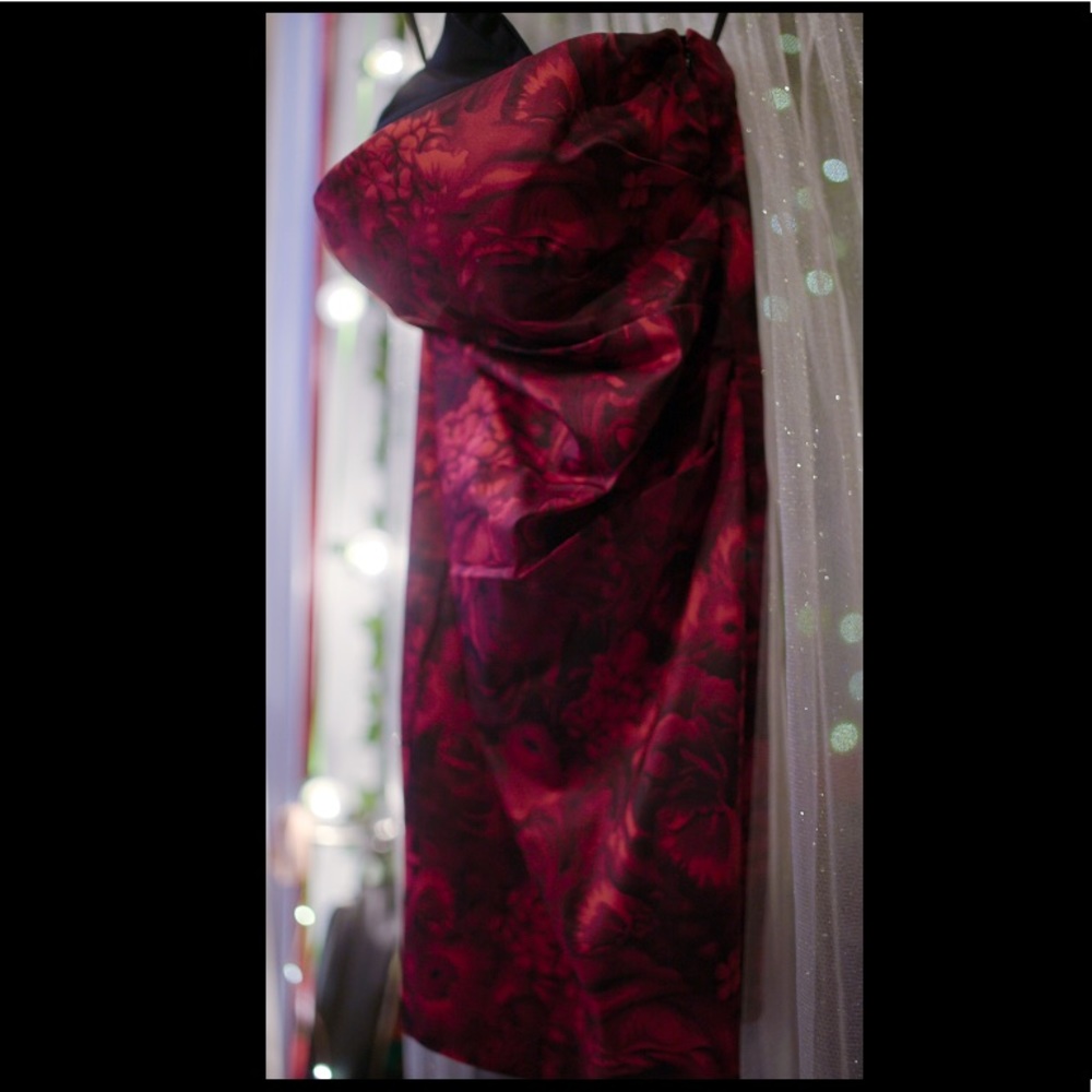 Red and black floral Ann Taylor dress. Like new.